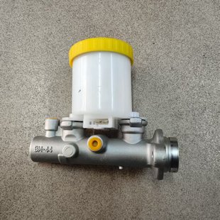 46010-25G00 46010-49L01 46010-F4001 для Nissan D21 Тормозной главный насос