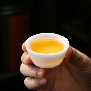 Ice Jade Porcelain Master Tea Cup Sheep Fat Jade White Porcelain Handmade Kung Fu Tea Set High-end Tea Tasting Cup Ceramic for Individuals