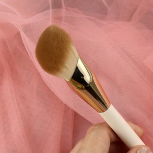 Silly face na with 470 570 foundation brush finger abdomen concealer brush soft and seamless do not eat powder to cover black eye acne marks