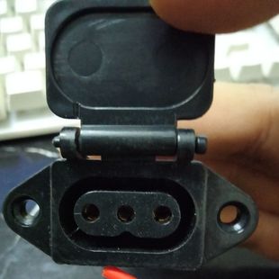 Electric vehicle accessories charging cable battery charging port female charging seat with cover charging socket Lvyuan Emma Xinri