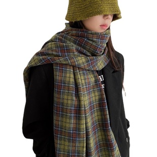 Retro green chessboard plaid scarf women's autumn and winter versatile high-grade warm shawl scarf Korean style new