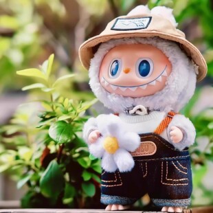 Labb labubu Spring Wild дома серии эмаль украшения плюшевые милые игрушки куклы ручной подвесной