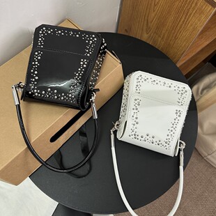 New Style Chanel Style Bright Leather Small Square Bag Fashion Niche Design Sense Rivet Bag Personalized Hand Carrying Patent Leather Underarm Bag for Women