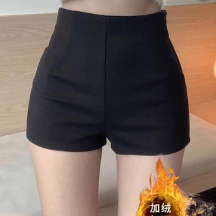 Black fleece-lined Shorts Women's 2025 New Autumn and Winter Outer Wear High Waist Slimming Niche A- Word Fashionable Bottoming Hot Pants