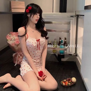 2024 New Sexy Pajamas Women's Ice Ribbon Chest Pad Printed Pure Desire Style Silk Thin Sling Nightgown Home Clothes