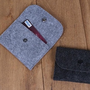 Color felt wallet is simple and convenient to carry support to figure to do style logo