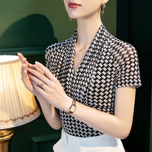2022 Summer New Chigo Bright Silk V-neck Short-sleeved Shirt Women's Slim-fit Plaid Stylish Spring and Summer Fashion Top