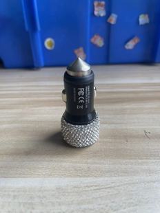 Cross-border e-commerce diamond car hammer dual USB charger drill car cigarette lighter USB diamond charger