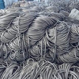 Galvanized hose galvanized pipe hot galvanized metal hose galvanized threading pipe car cable pipe mouse-proof pipe