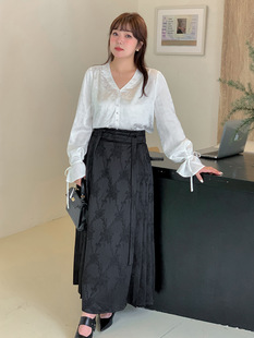 Inno large size women's clothing new Chinese chiffon V-neck white shirt jacquard horse skirt set 130081T21