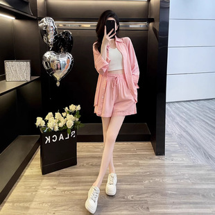 Pink Casual Sports suit Women 2025 Spring and Summer New Loose Age-reducing Sunscreen Shirt Wide-leg Shorts Two-piece Set