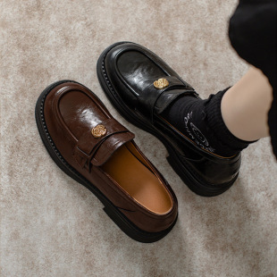 2024 Autumn and Winter fleece-lined Round Toe Small Leather Shoes British Style Camellia Retro Thick Bottom Thick Heeled One Pedal Loafers Women