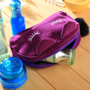 Flocking storage bag cute cat plush storage bag Korean style fabric beauty suit gift travel cosmetic bag