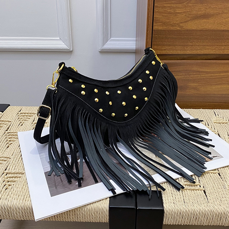 2025 Retro Casual Versatile Tassel Large Capacity Studded Trendy Grassland Mongolian Cowboy Shoulder/Crossbody Bag for Women