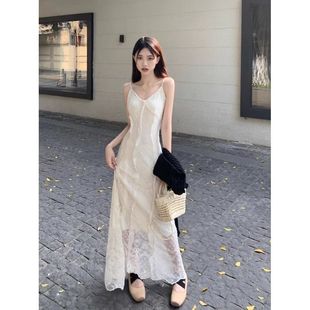 Seaside Vacation V-Neck Lace Sling dress Women's 2025 New Spring Platycodon French Elegant Fairy Dress
