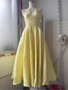 European and American spring and summer temperament hanging neck long dress party sleeveless V-neck backless waist umbrella dress evening dress foreign trade