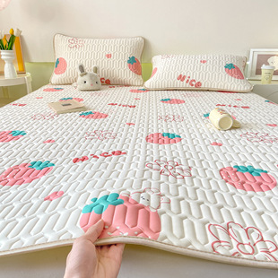 Class A 0.5mm mother and infant grade cool silk latex mat cool silk three-piece ice silk cartoon air conditioning mat wholesale