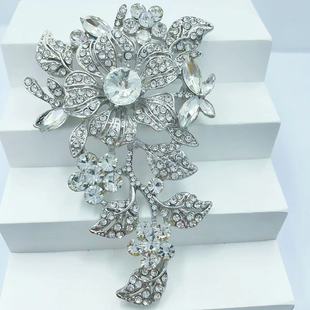 Cross-border European and American High-end New Flower Women's Brooch Luxury Court Crystal Retro Elegant Corsage Fashion All-match