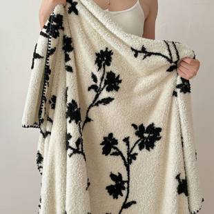 Ins Summer Air-conditioning Blanket Knee Blanket Triangle Needle Blanket Nap Office Shawl Sofa Blanket TEUM Cross-border Blanket 5