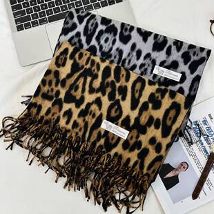 New leopard print scarf women's classic cashmere tassel shawl European and American Joker warm scarf factory direct wholesale