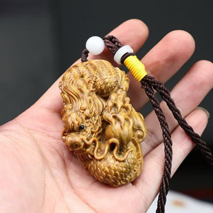 Green sandalwood nothing card dragon card 3D concave carving three-dimensional Buddha head text play pendant mahogany tiger hand piece car pendant