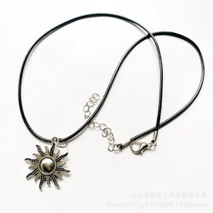 Tibetan silver alloy sun moon necklace European and American curved moon pendant necklace cross-border tiktok