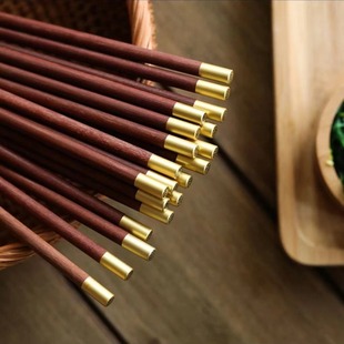 Палочки для еды из куриных крылышек