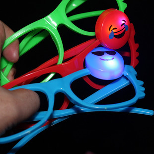 New bar expression glasses led flashing light-emitting children's toys dance party cheer props wholesale