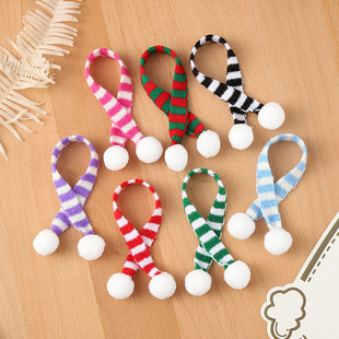 Cross-border Mini Christmas Hat Scarf Candy Bottle Bear Beverage Bottle Decorative Scarf Flower Bundle Wine Toy Accessories