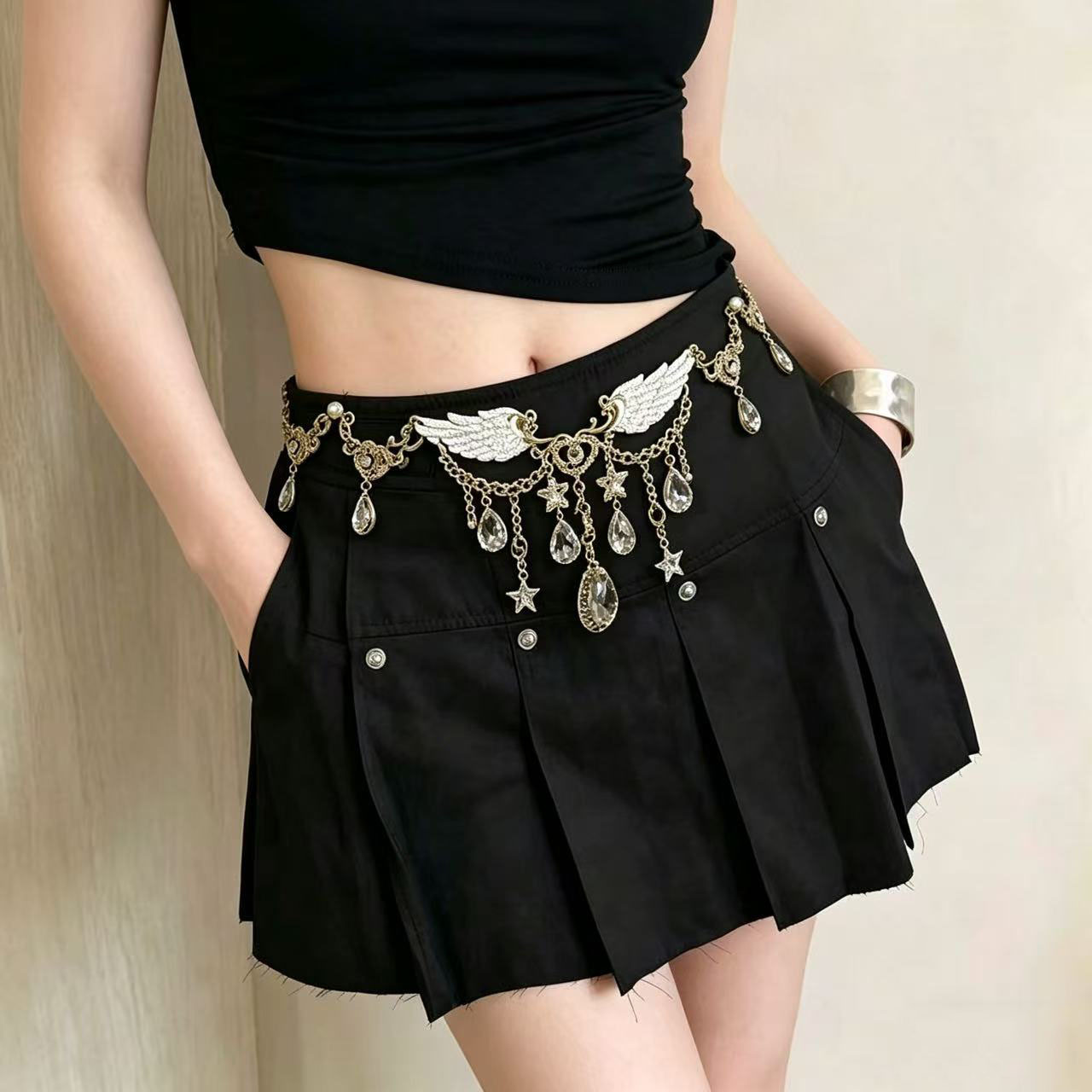 Sweet and Cool Style Angel Wings Star and Moon Tassel Waist Chain for Women, Light Luxury High-End Feel, Sparkling Diamond Belt, Personalized Versatile Accessory Trend