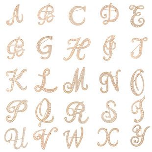 Cross-border hot fashion 26 English letters brooch pearl pin high-grade jewelry Joker clothing accessories wholesale