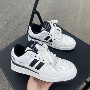 2025 Spring New Hong Kong-style White Shoes Women's Ins Super Fire Sports Casual All-match Couple Flat German Training Board Shoes