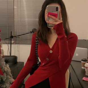 Irregular cross V-neck knitted bottoming shirt for women 2023 new early spring slim fit inner wear chic unique top