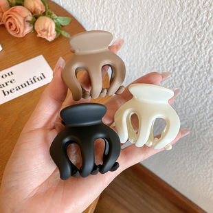 Amazon hot hair accessories manufacturers wholesale 5cm black large matte pumpkin clip girls high ponytail clip