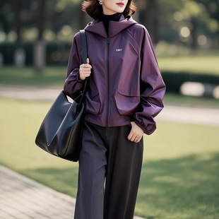 In the early spring of 2025, the new women's clothing is popular this year with small fragrant style and all-match purple hooded jacket.