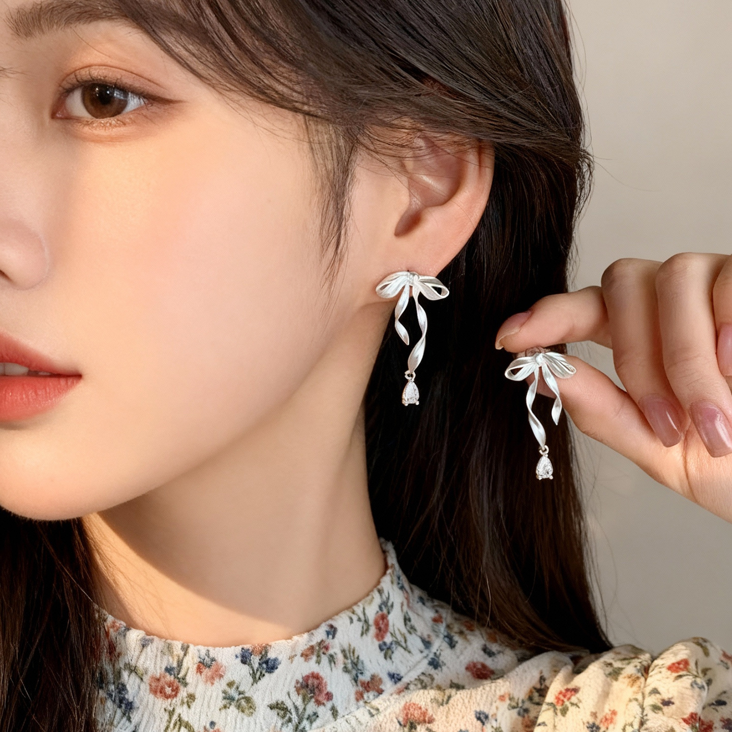 Sweet and Stylish Silver Bowknot Ear Clips, Elegant Korean-Style Simple Water Drop Pendant Earrings, Mosquito Coil Earrings