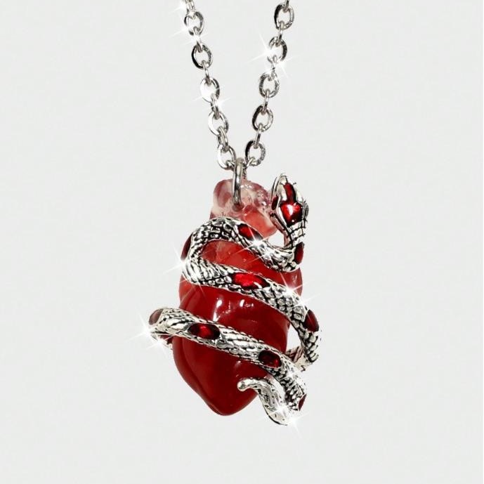 Cross-Border European and American Snake Wrapped Around the Heart Couple Necklace Halloween New Style Personalized Exaggerated Design Clavicle Chain