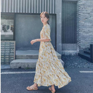 Cross-border chiffon over-the-knee dress women's 2023 spring and summer light mature elegant waist slimming V-neck printed dress