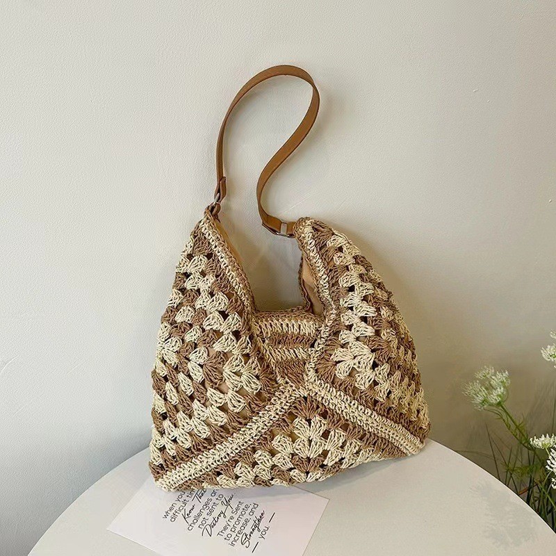 Women's straw bag, large capacity, new Chinese style color-block shoulder bag, summer beach vacation bag, woven bag, underarm bag