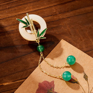 Antique January Bamboo Tassel Brooch Retro High-grade Imitation White Jade Pin Cheongsam Buckle Women's All-match Bamboo Leaf Corsage