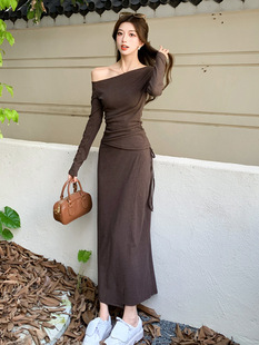 French high quality Yujie suit Spring Slim-fit Slimming Shoulder Long-sleeved T-shirt Top Skirt Elegant Two-piece Set