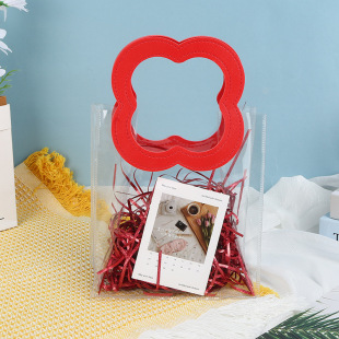 In stock gift bag transparent portable ins gift hand gift flower-shaped bag wholesale pvc candy plastic packaging bag
