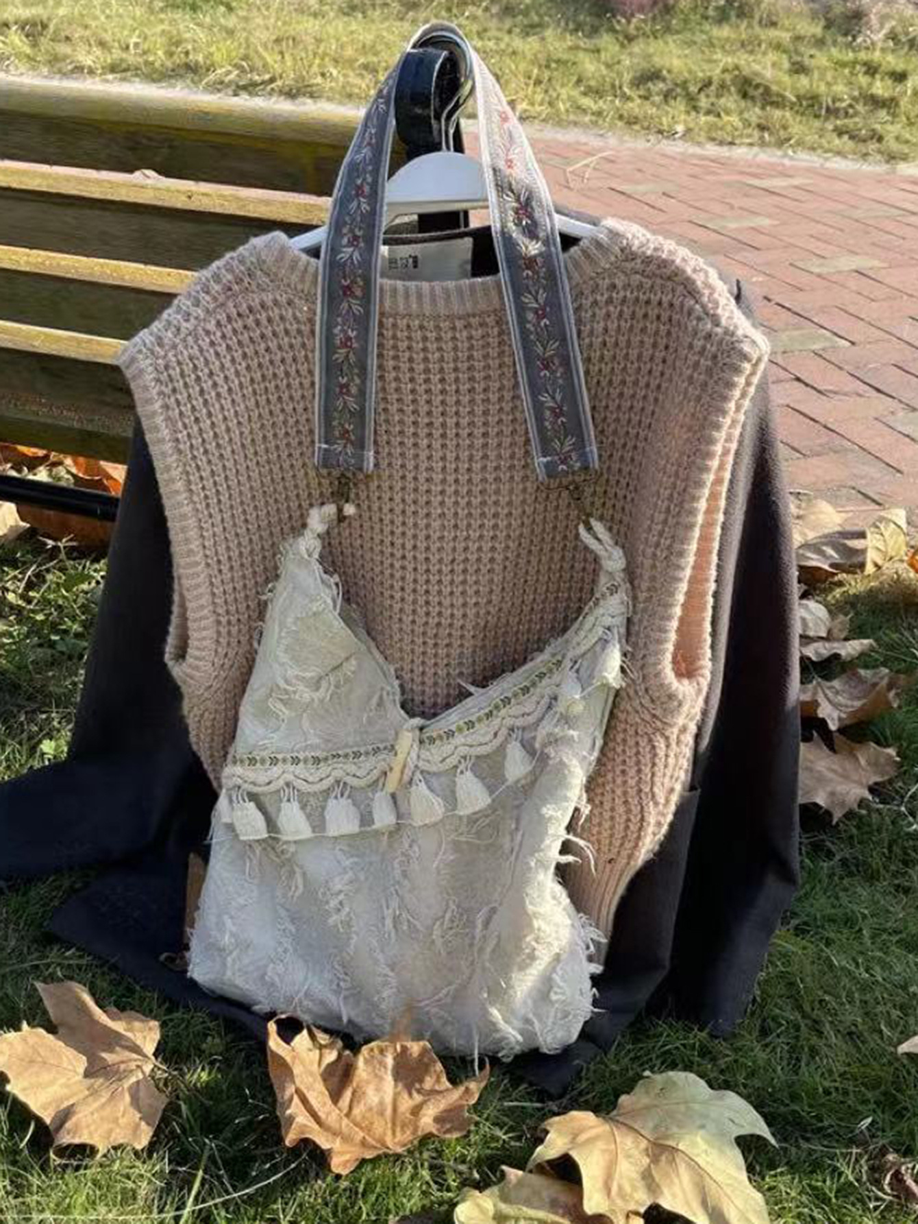 Return to Nature 2026 Ethnic Style Versatile Simple Tassel Buckle Niche Shoulder/Crossbody Bag Large Capacity Tote Bag