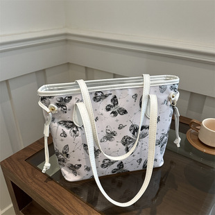 Popular Butterfly Printing Large Capacity Bag Women's 2024 Summer New Fashionable Korean Style Fashionable Shoulder Tote Bag