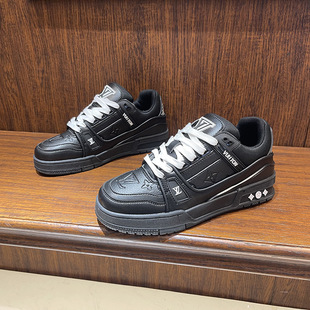 Men's Shoes Spring 2025 New Casual Shoes plus size Soft Sole sneaker Men's Lightweight Non-Slip Fashion Breathable Board Shoes