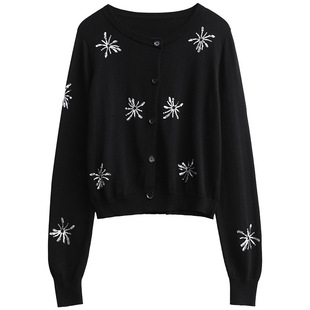 CHICVEN "Informal Academy Style" Korean Round Neck Contrast Sequins Embroidered Knitted Cardigan Sweater Small Shirt