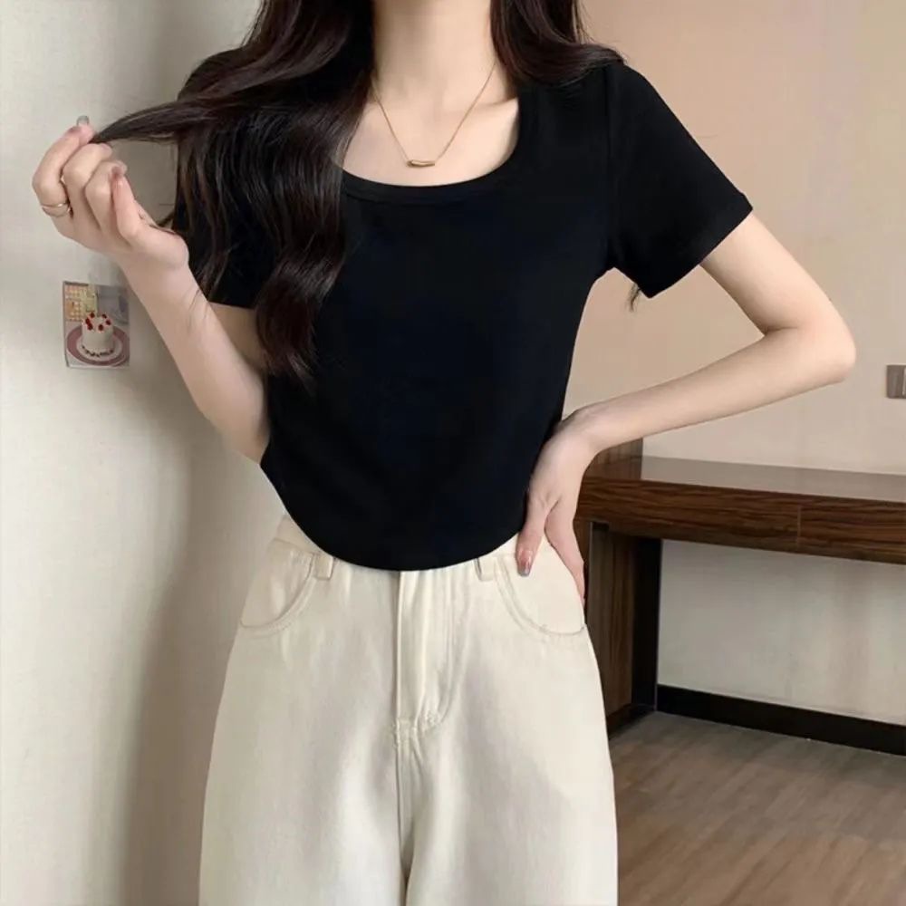 플러스 사이즈를 위한 스퀘어 넥 오른쪽 어깨 티셔츠, 짧은 탑, 아메리칸 스타일 티셔츠, 패셔너블한 슬리밍, 살을 커버하는 불규칙한 셔츠