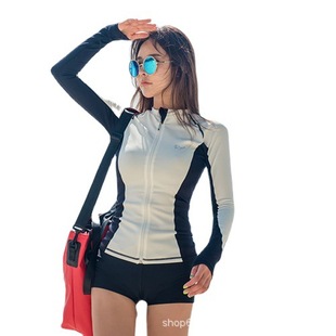New long-sleeved swimsuit women's three-piece suit sunscreen hot spring swimsuit Conservative belly cover cross-border Source manufacturers wholesale