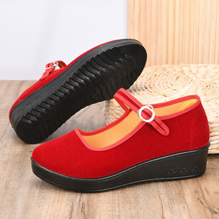 New Old Beijing cloth shoes big red platform dance shoes square dance generation shoes comfortable soft mom shoes