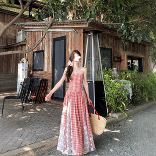 Summer Elegant Tight Waist New Slimming Retro Long Dress French Vacation Plaid Lace Stitching Strapless dress